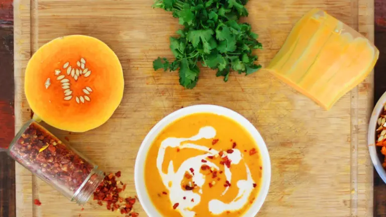 Kürbis-Linsensuppe: Sämig ohne viel Sahne